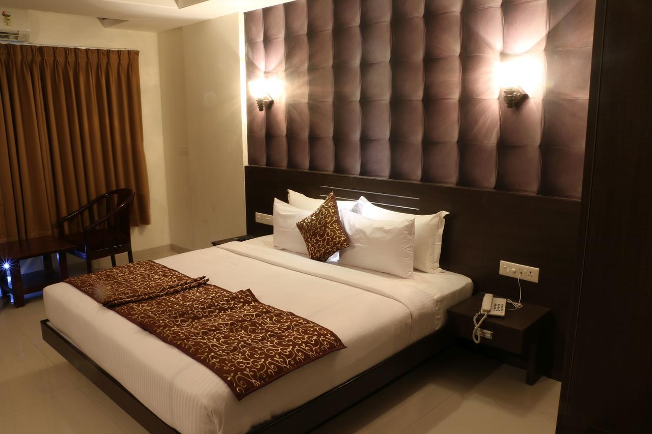 Hotel Reevanta Даман Екстер'єр фото